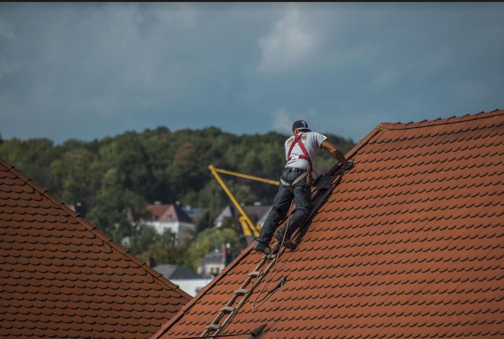 Dakdekker Nodig Hier Moet Je Op Letten Direct Wonen Blog